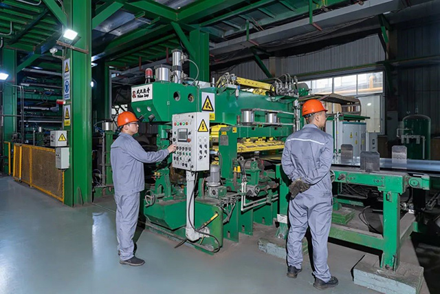 The key role of zinc layer